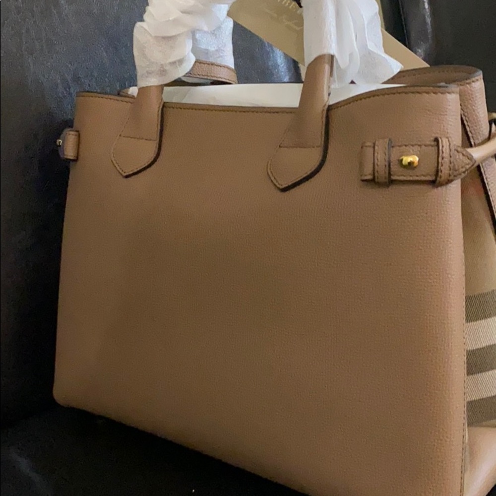 Handbag - Picture 3 of 3